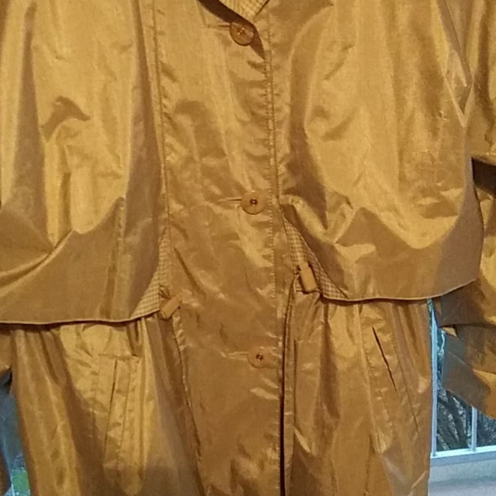 "totes" (vintage) ••Rainwear•• camel raincoat - Picture 3 of 3